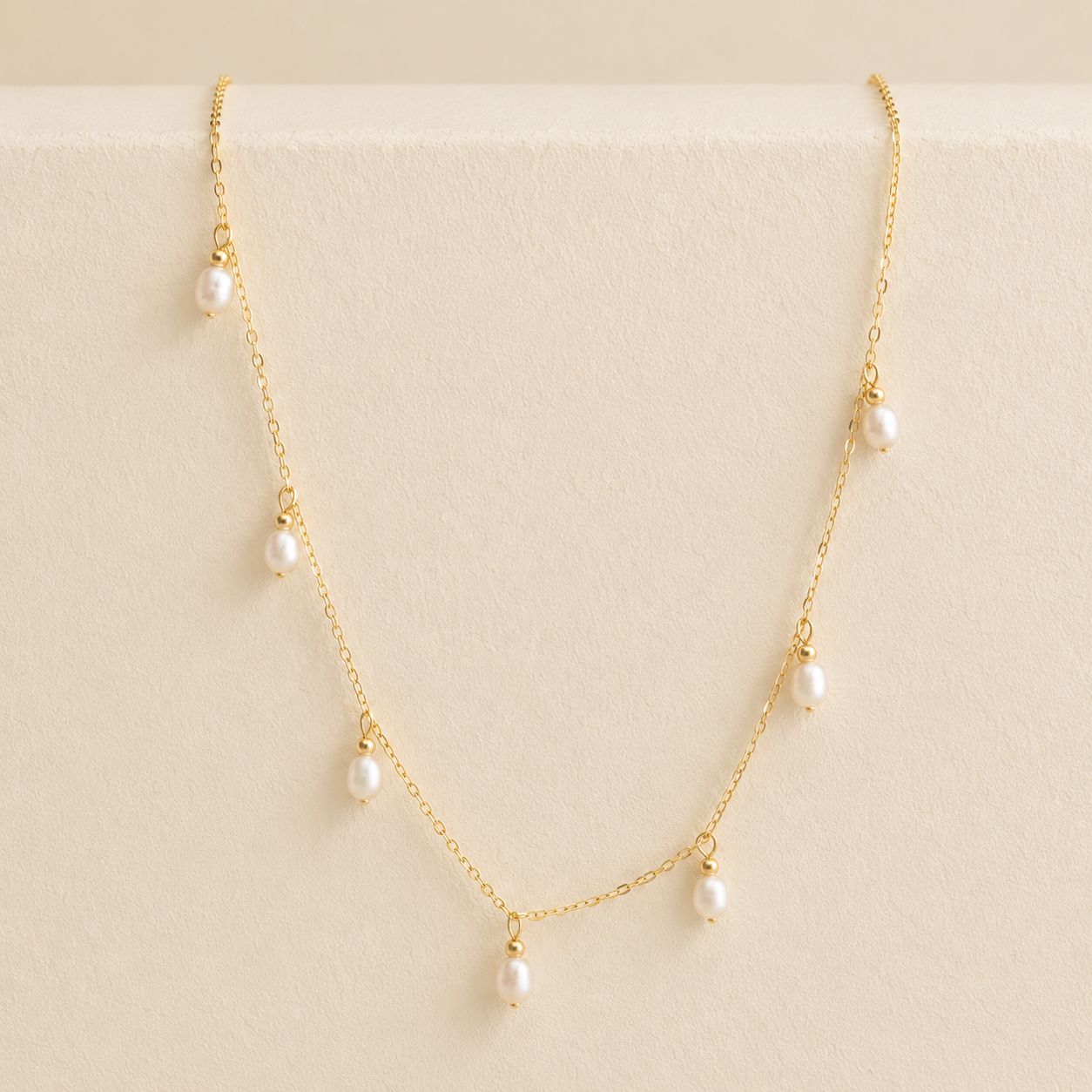 Drop Pearl Necklace