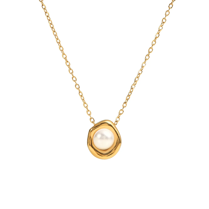 Gold Pearl Pendant Necklace